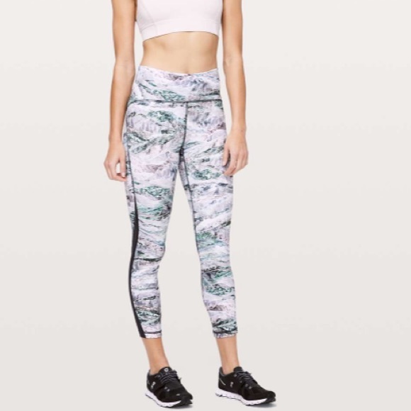 Lululemon Train Times Legging 25" - Picture 2 of 9